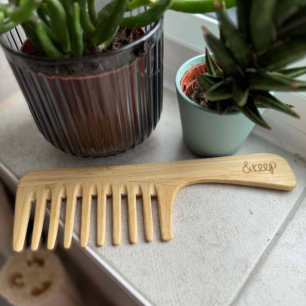 &Keep Sustainable Bamboo Comb with Handle