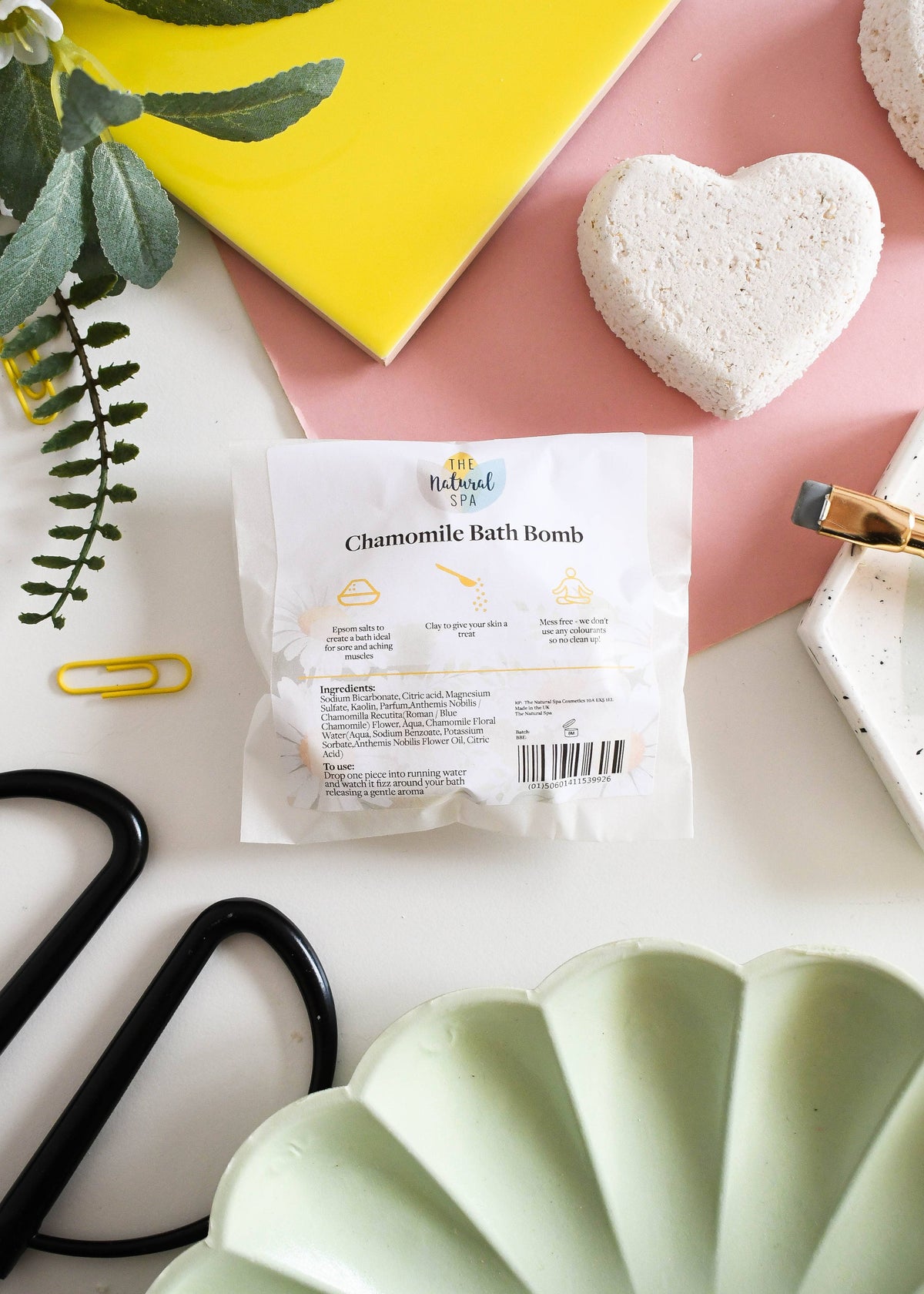 Chamomile Aromatherapy Bath Bomb | Natural Relaxing Bath Fizzers for Calm & Stress Relief | Vegan, Plastic-Free