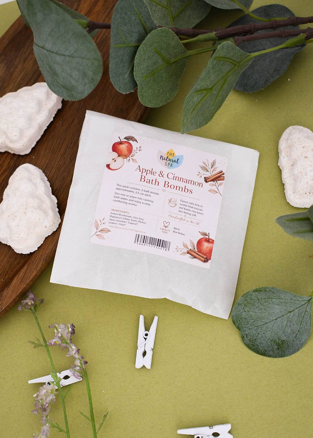 Apple & Cinnamon Bath Bombs | Pack of 3 Mini Trees